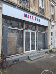 Lettrage enseigne extérieure